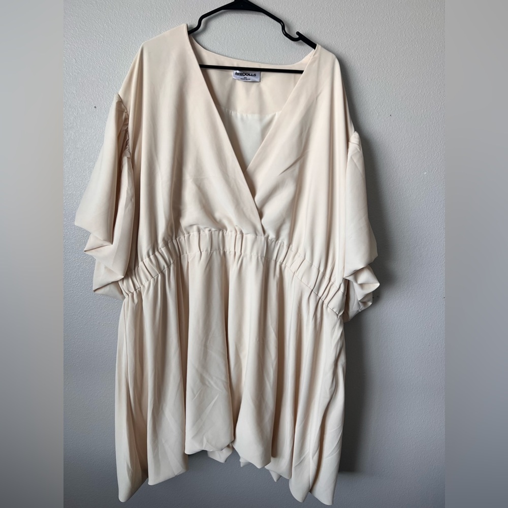 Plus size mini puff dress